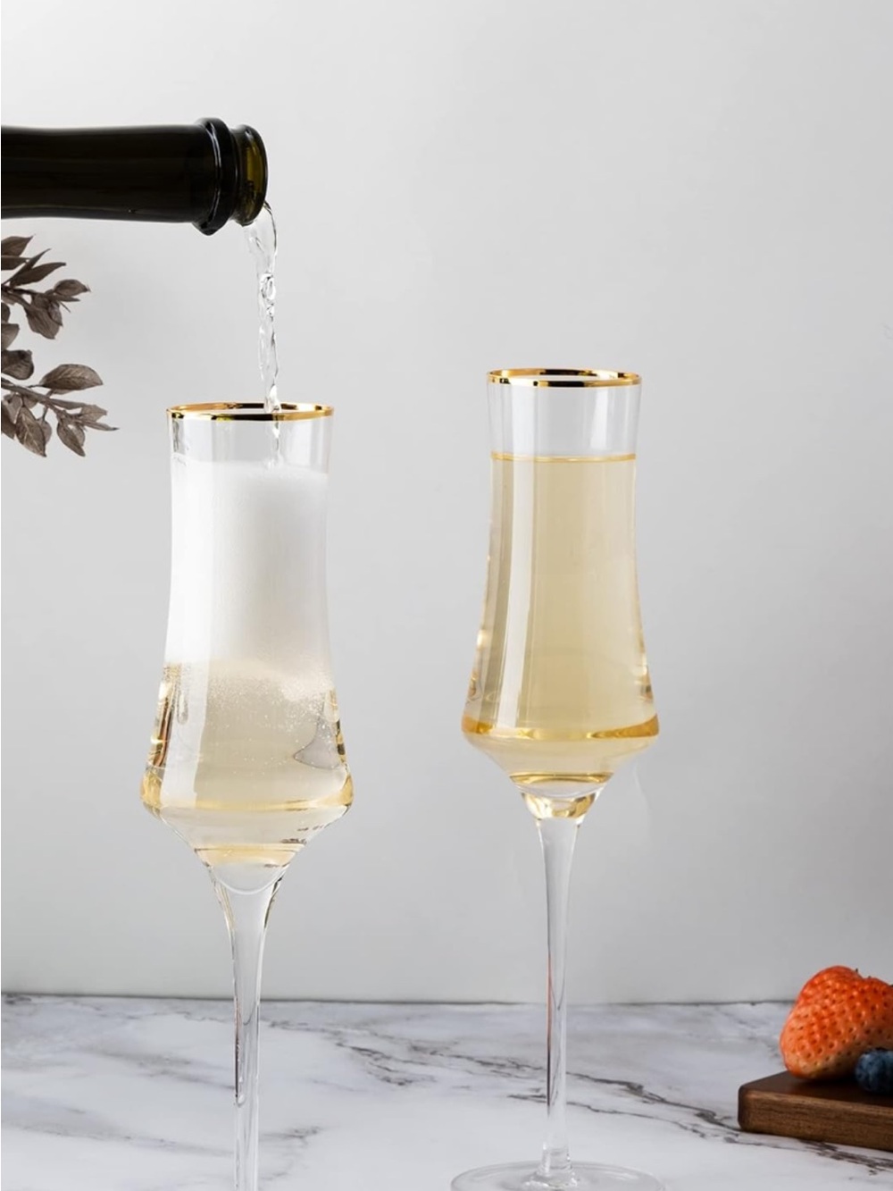 Elegant Gold-Rim Champagne Flutes - Set of 6